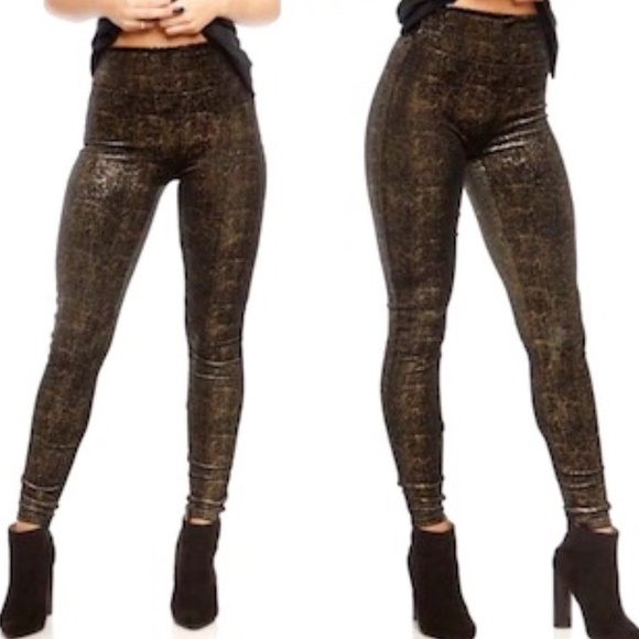 Spanx Black & Gold Shimmer Metallic Velvet Leggings NWOT Size XS - Picture 5 of 13